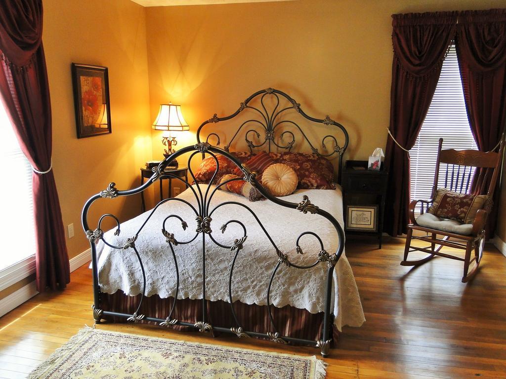 Hill House Bed And Breakfast Loretto Ngoại thất bức ảnh