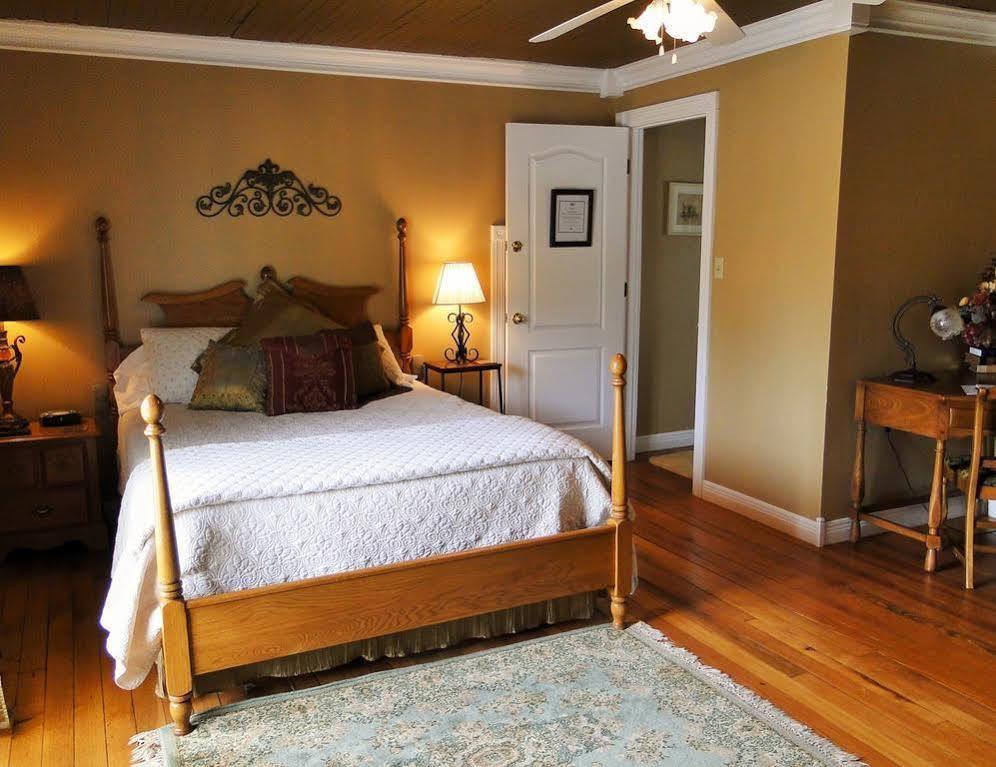 Hill House Bed And Breakfast Loretto Ngoại thất bức ảnh